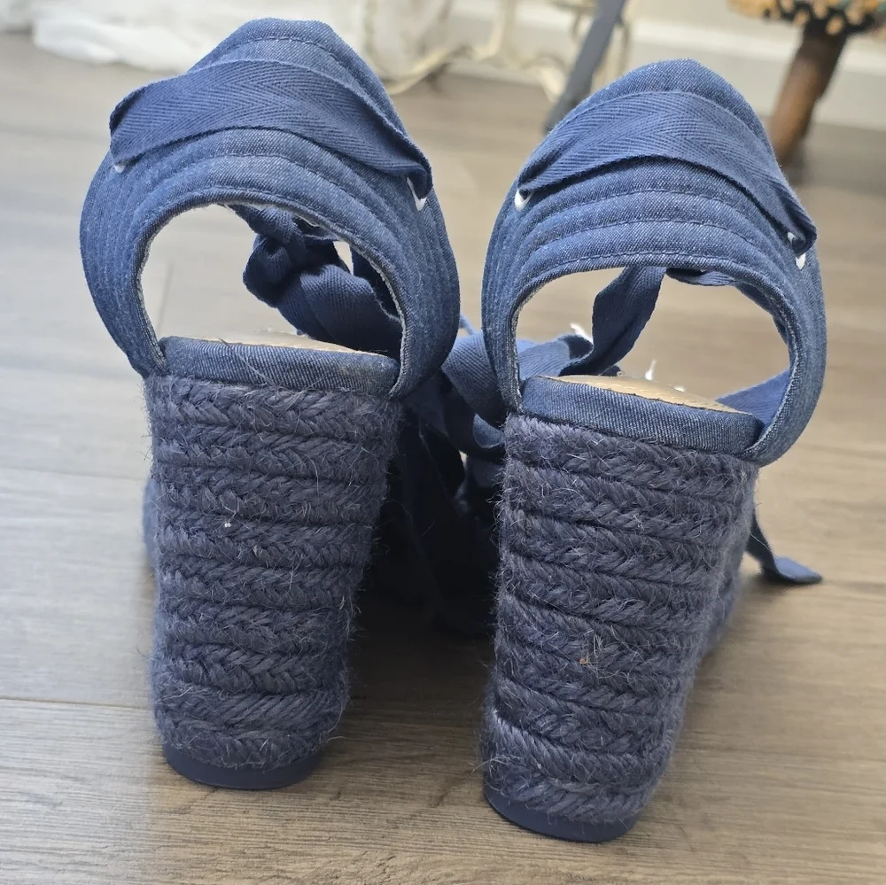 Draper James Lace Up Espadrilles Olivia Chambray NWOB Size 9